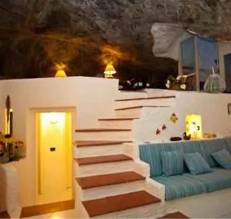 Casa Nella Roccia * 蓬扎